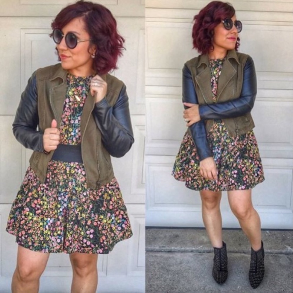 Gold studded booties - Picture 5 of 8